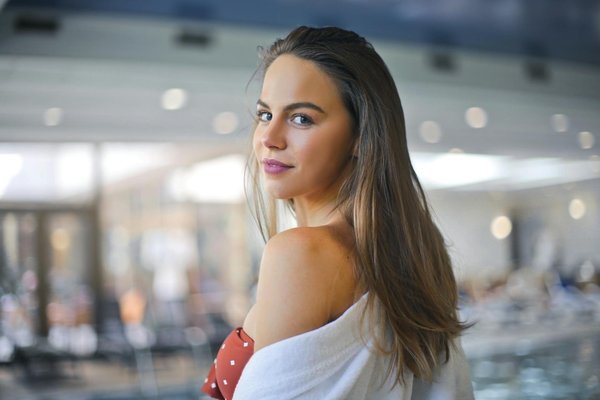 What are the benefits of using a pressure cooker for meal prep?